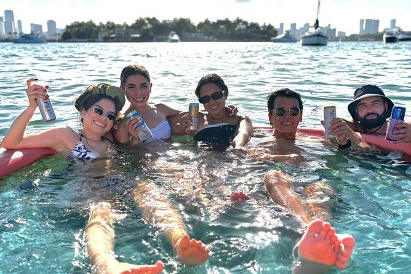 Miami: Guided Raccoon Island Walk & Sandbar Swim (2 Stops) 5