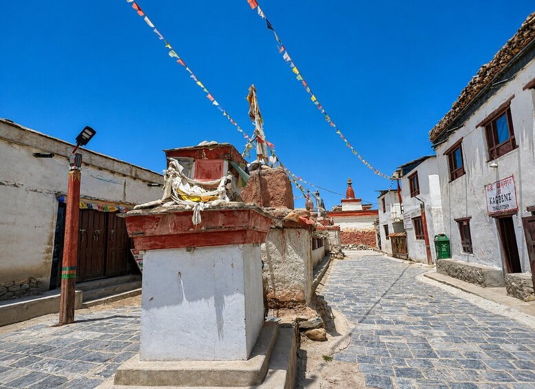 Picture 7 for Activity Upper Mustang 7-Day Jeep Tour – Lo Manthang to Muktinath 5