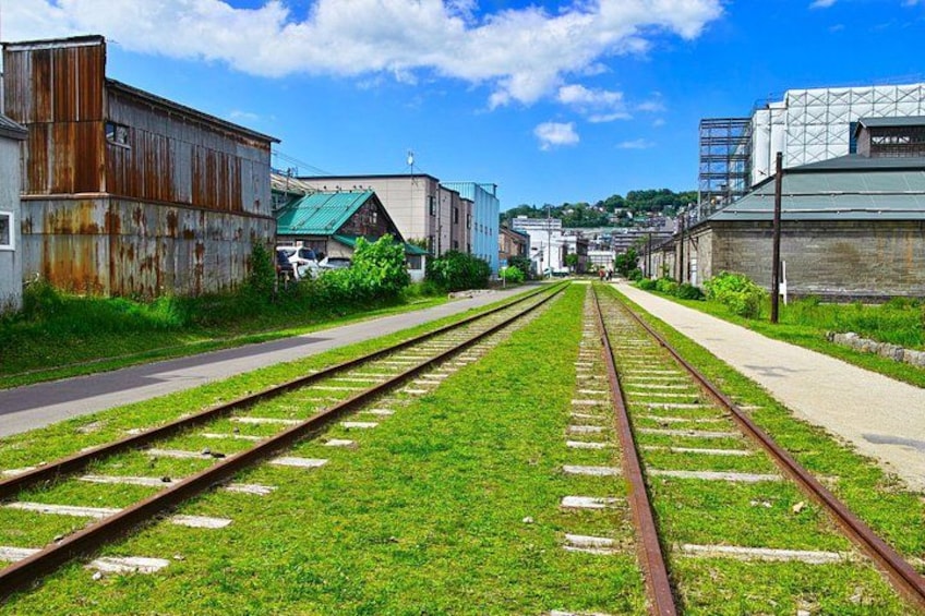 Hokkaido Shrine & Otaru Highlights Day Tour from Sapporo 2