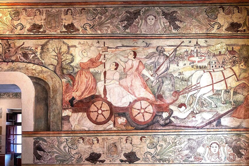 Picture 10 for Activity Secrets of Puebla: Tunnels, Indigenous Barrios & Anecdotes 2