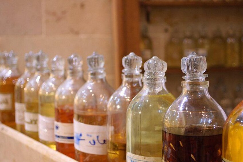 Cairo Shopping Tour with Local Crafts Experience 3