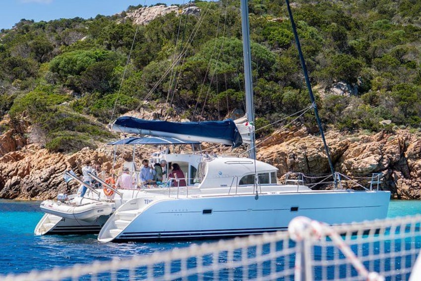 Tour Arcipelago Maddalena da Cannigione - Catamarano Sport 1 4