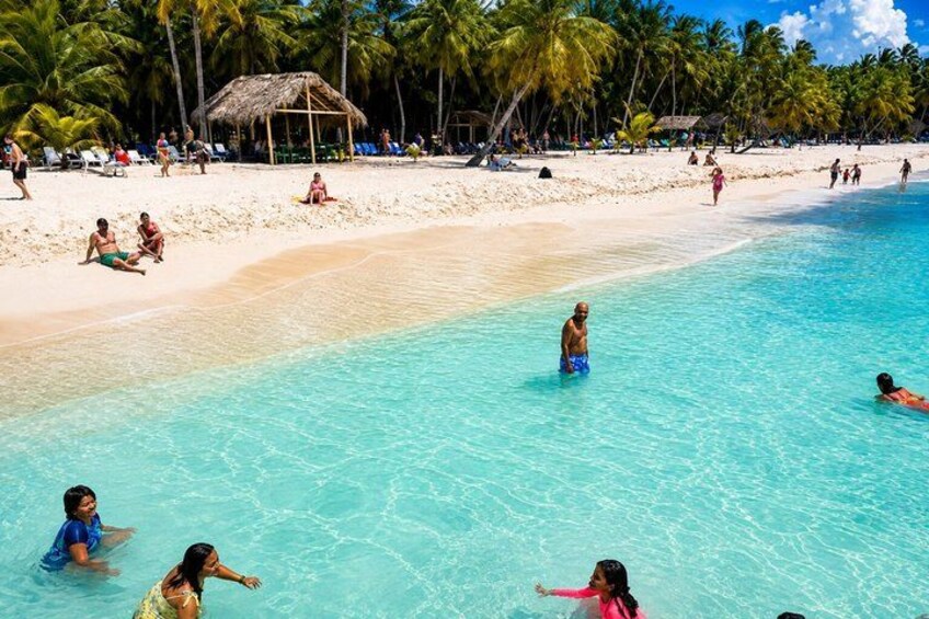Punta Cana: Saona Island All-Inclusive catamaran drinks and lunch 4