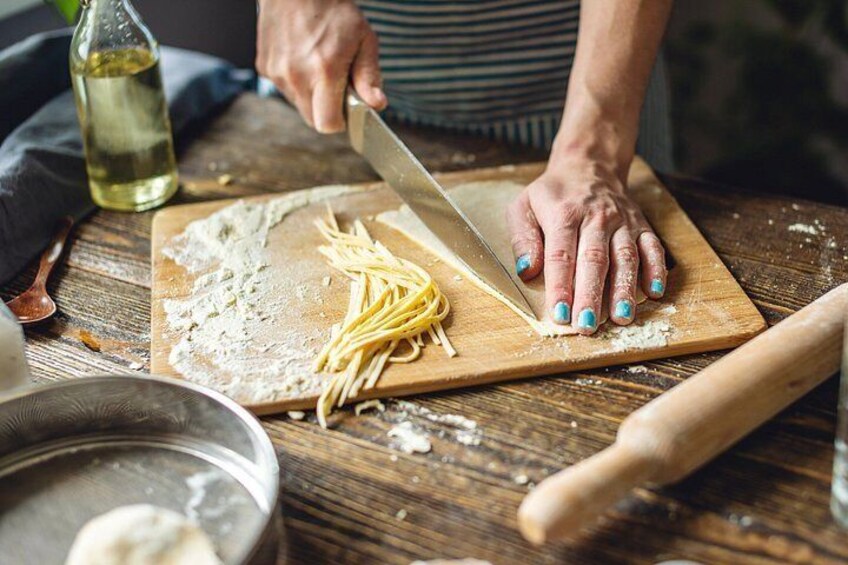 Make fresh pasta and Venetian Spritz Behind St.Mark Square 3