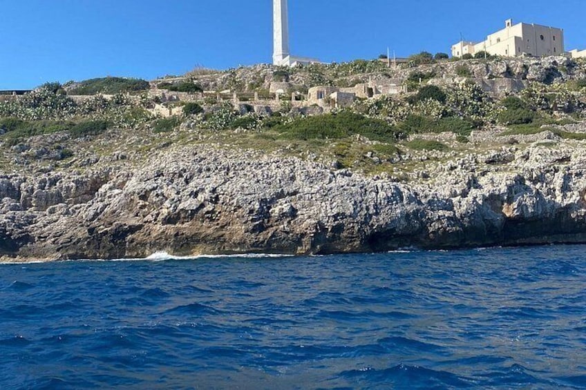 Elegant Sorrento Gozzo Boat Excursion Between Two Seas 2