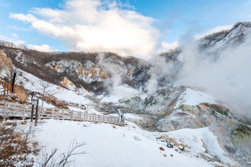 Noboribetsu, Lake Toya, and Niseko Full-Day Tour from Sapporo 2