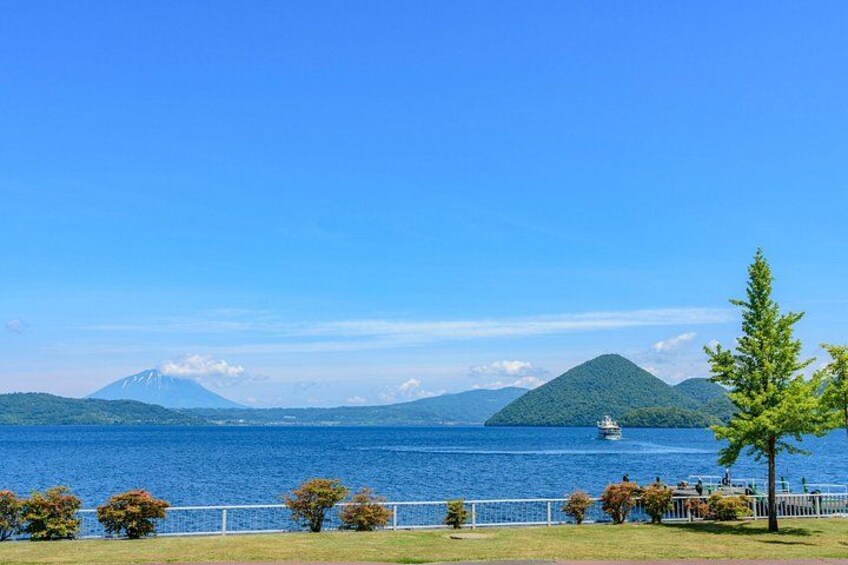 Noboribetsu, Lake Toya and Niseko Day Tour from Sapporo 3