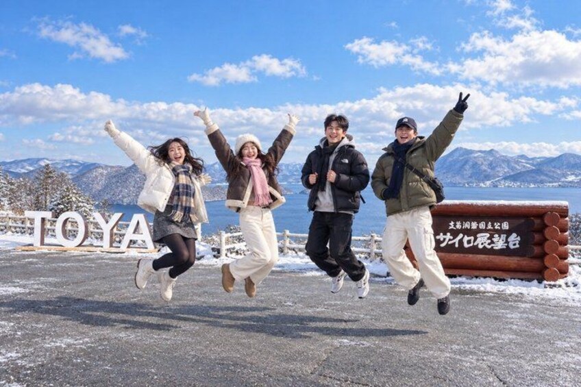 Noboribetsu, Lake Toya, and Niseko Full-Day Tour from Sapporo 1