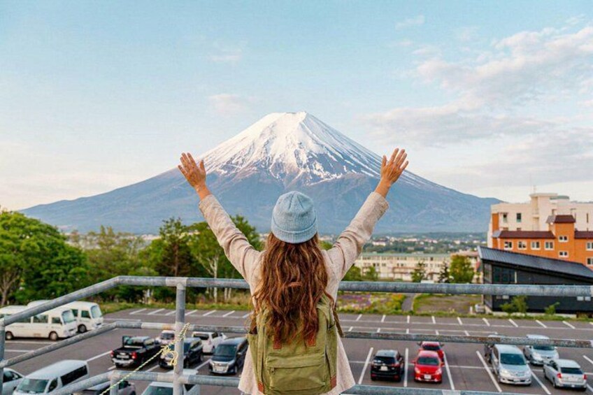 Noboribetsu, Lake Toya, and Niseko Full-Day Tour from Sapporo 1