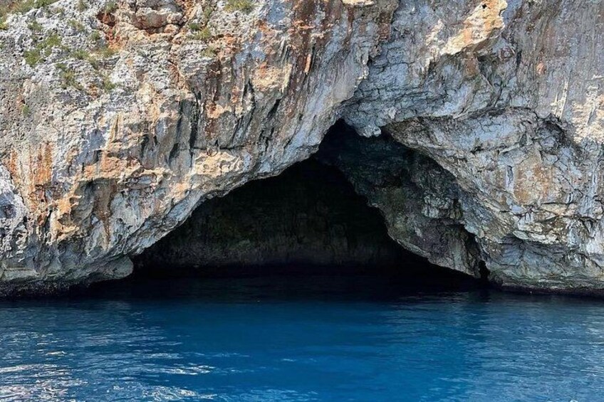 Castro a boat ride through caves and crystal clear waters 2