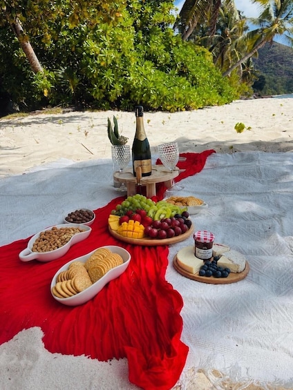 Picture 1 for Activity Praslin: Private Romantic Beach Picnic 3