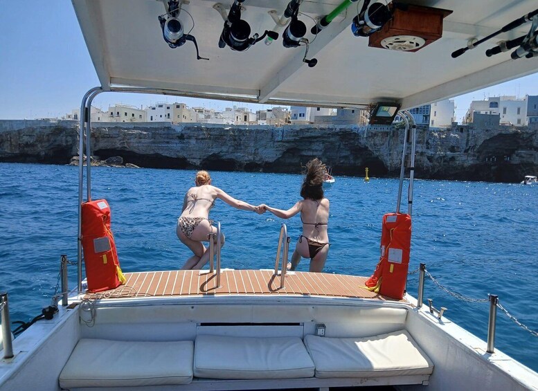 Picture 8 for Activity Tour: Polignano a Mare to Monopoli – Sea Caves of Both Towns 2