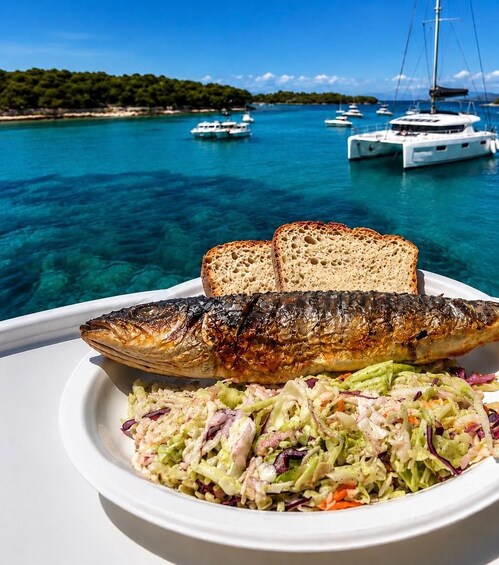 Picture 1 for Activity Split: Blue Lagoon & 3 islands - lunch, drinks & snorkeling 2