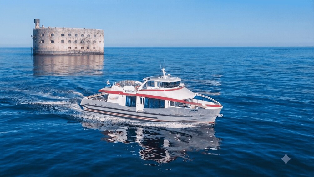 Oleron's Island - Boyardville IØ: FORT BOYARD, 1-hour cruise tour with commentary 1