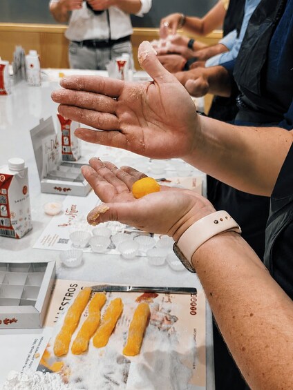 Ávila Lux: Private Tour, Santa Teresa Yema Pastry Workshop & Gourmet Tasting 1