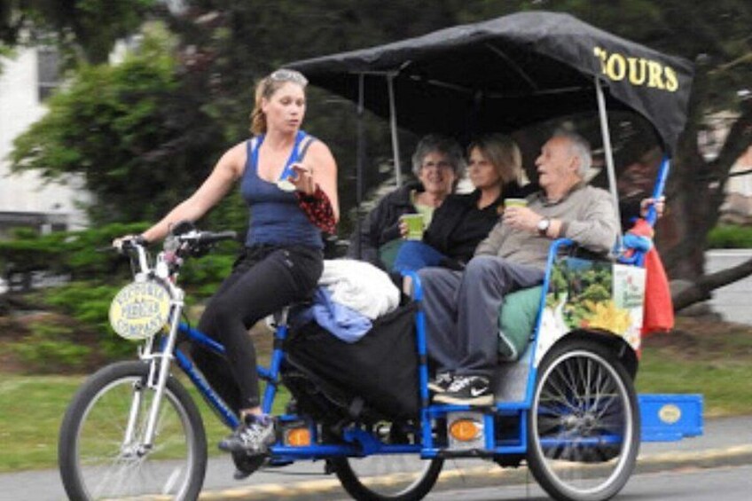 Victoria Shore Excursion Pedicab Tour Up to 5 People 2