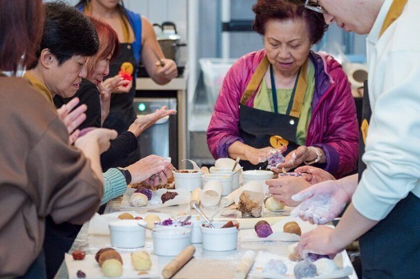 Dim Sum Cooking Class with Chef Renée in Vancouver 3