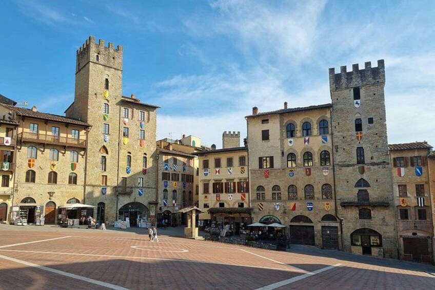 Private Arezzo Day Trip from Florence with Olive Oil Experience 1