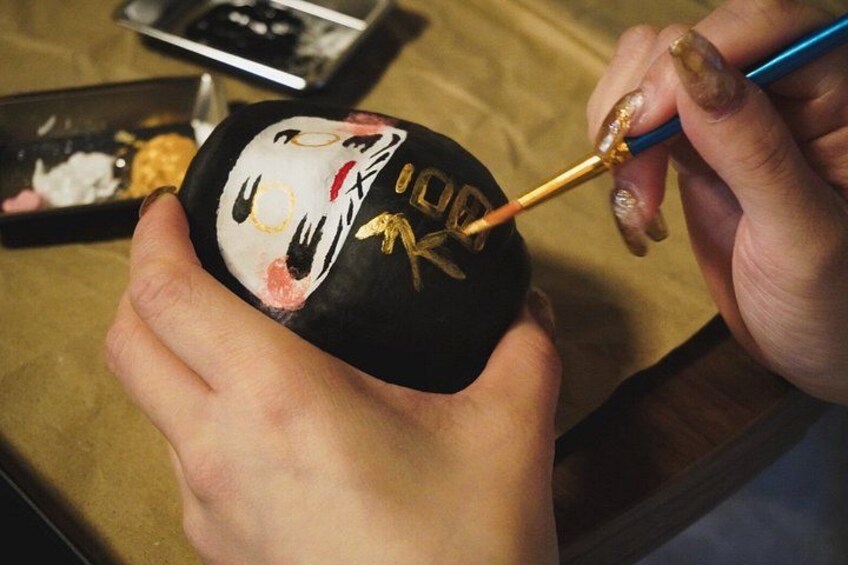 Kyoto Daruma Art Experience – Paint Your Identity 1