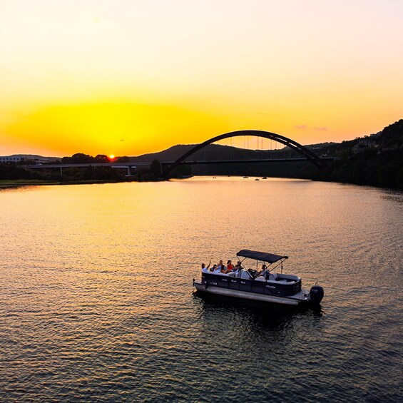 Sunset Boat Tour of Lake Austin Per Person 1