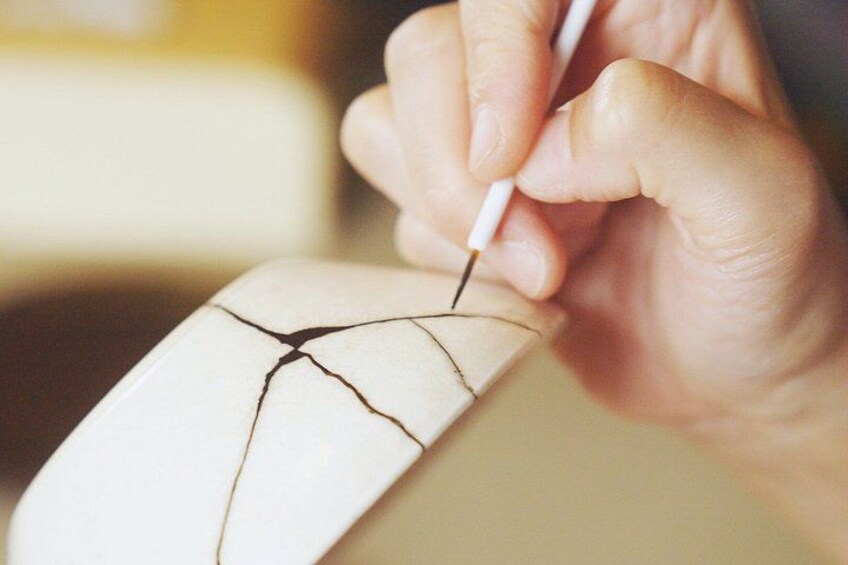 Tokyo: Japanese Gold Repair Kintsugi Workshop in Shinjuku 1