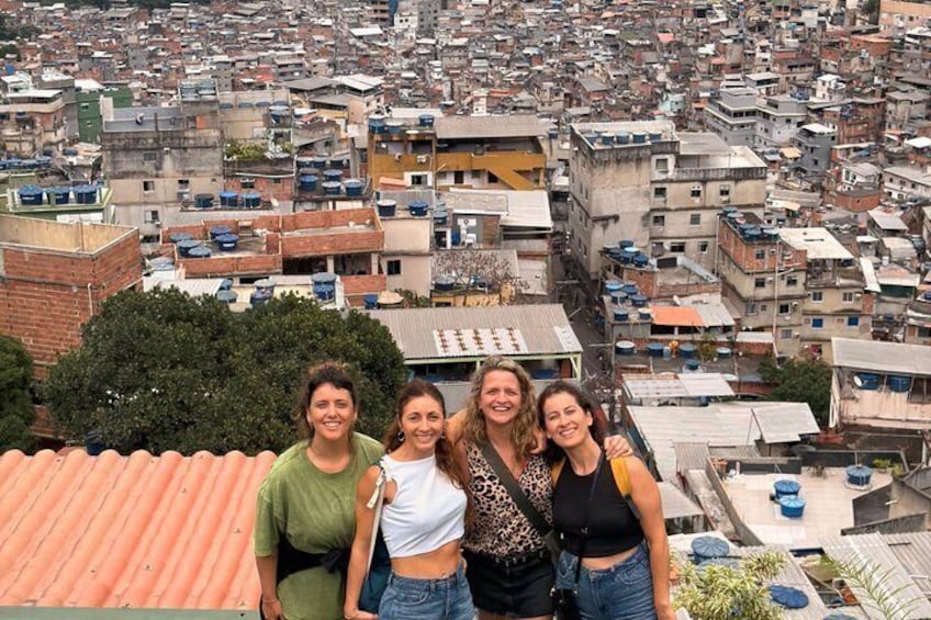 REAL experience in Favela Rocinha with a LOCAL guide 2