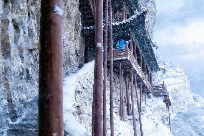 Beijing Bullet Train Day Trip: Hanging Temple & Yungang Grottoes 3