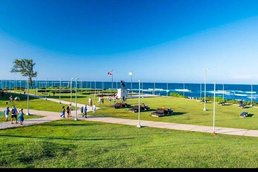 Tour del medio día cuidad y playa puerto plata 3