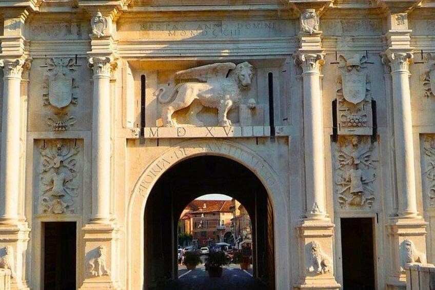 Treviso Audio Tour Explore history symbols and meditations 3