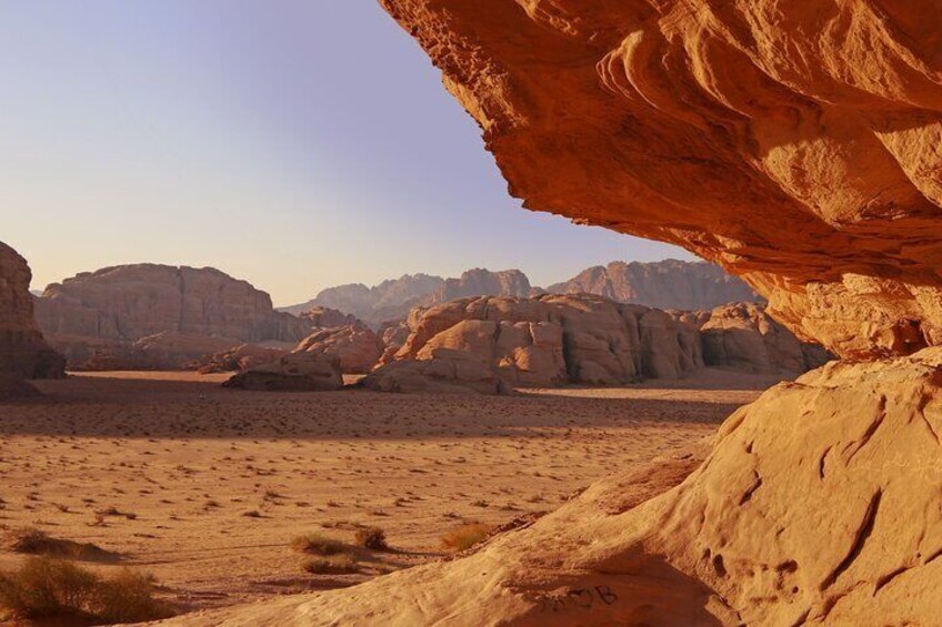 Wadi Rum Full Day Jeep Tour - Stargazing Overnight in a Cave - Traditional Food