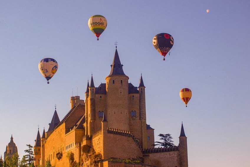 Exclusive Sunrise and Sunset Balloon Flights in Segovia 3