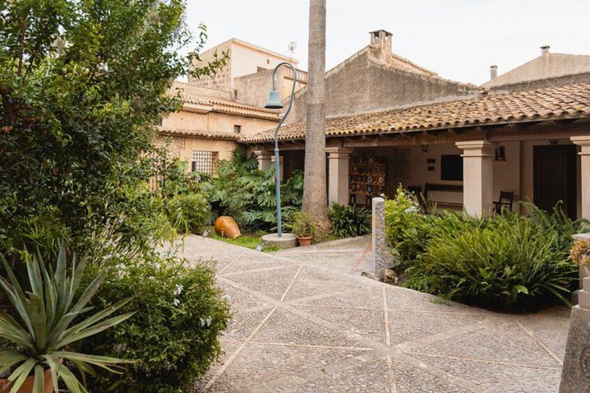 Authentic Mallorca Tour Artà Market and Local Lunch 2