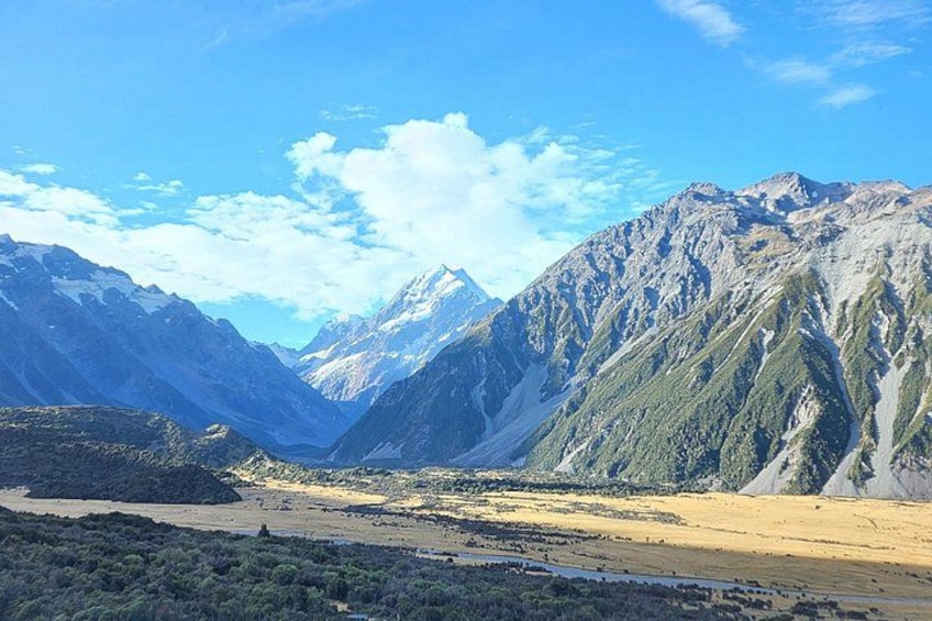 Aoraki Mount Cook valley views from Hooker Valley Track 3