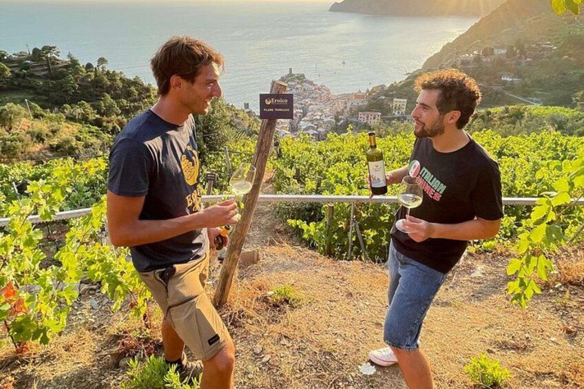 Heroic : Vineyard Trekking & Authentic Wine Tasting in Vernazza 2