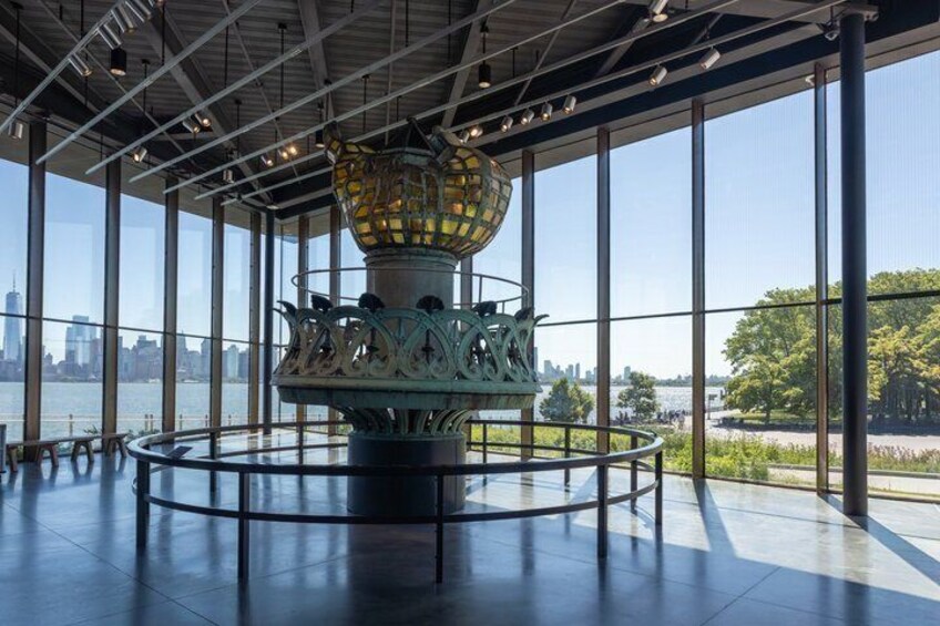 Statue of Liberty & Liberty Island Guided Tour with Ferry Tickets 2