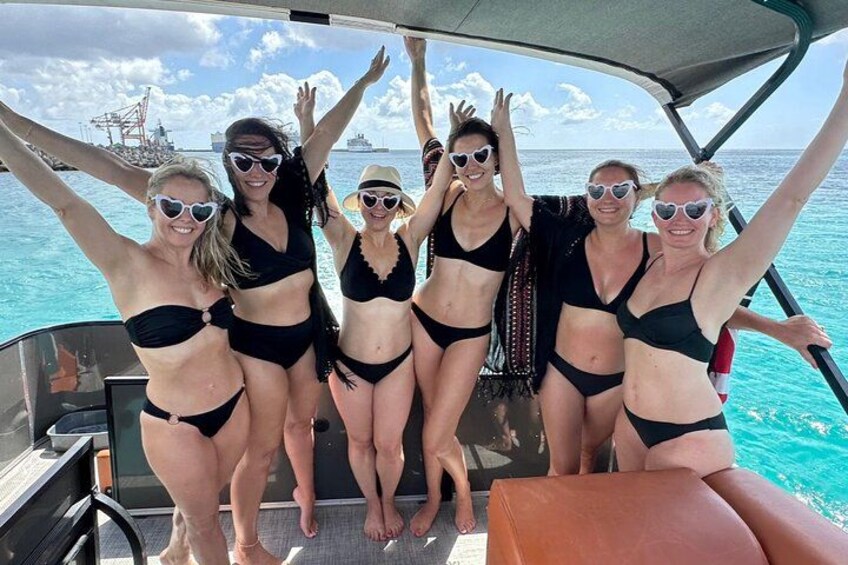 Aria’s Signature Private All-Inclusive Lunch Cruise by Oceanluxx 2
