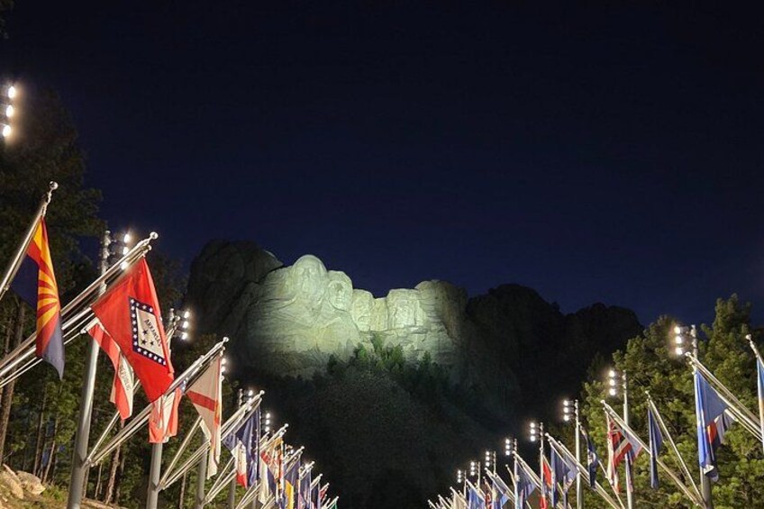 Mt Rushmore 8pm Lighting Ceremony Shared Tour 1
