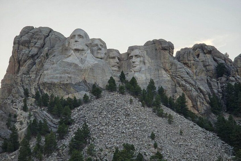 Mt Rushmore 8pm Lighting Ceremony Shared Tour 2