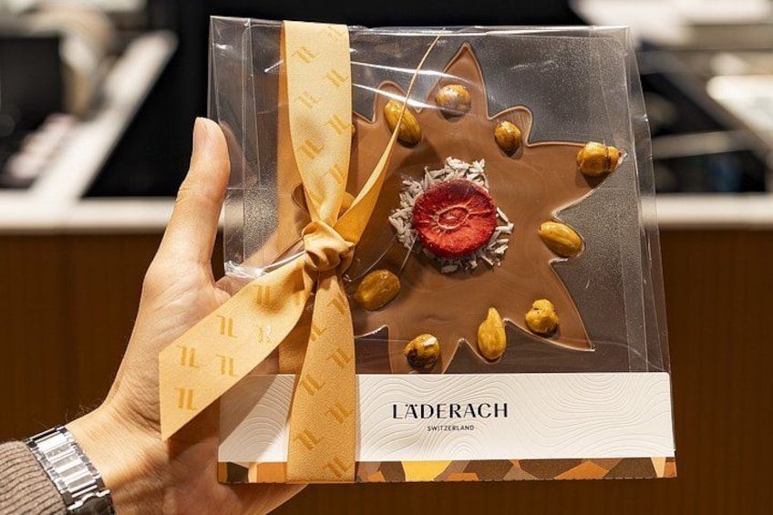 Exclusive Chocolate Factory Tour with Tasting and Decoration 3