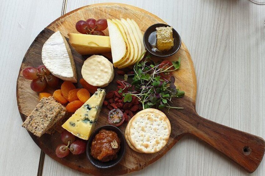 Private Queenstown Gourmet Wine Tour - 4 Wineries Visits & Lunch 2