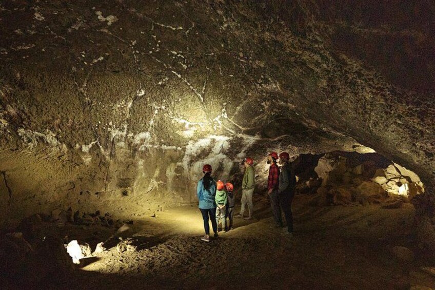 Limited Entry Lava Tube Cave Tour in Bend Oregon 3