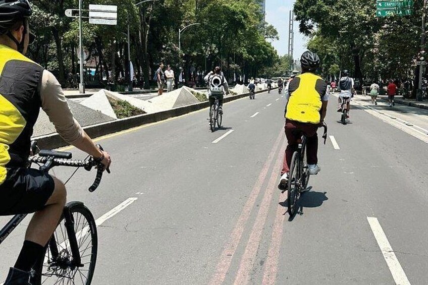 Sunday Bike Ride Through Mexico City 5