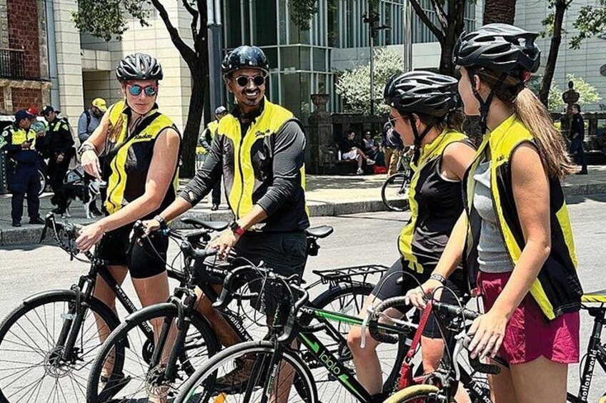 Sunday Bike Ride Through Mexico City 1
