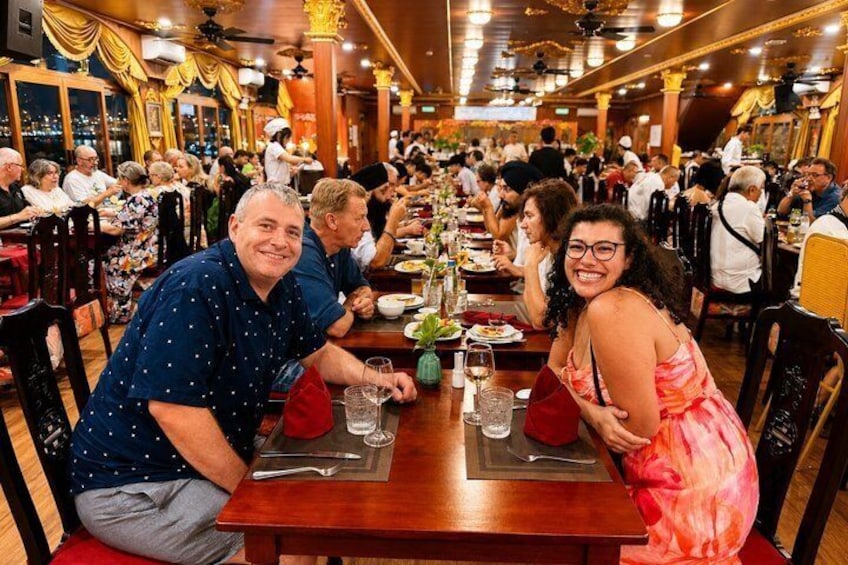 Dinner Cruise on Saigon River with Live Entertainment 4