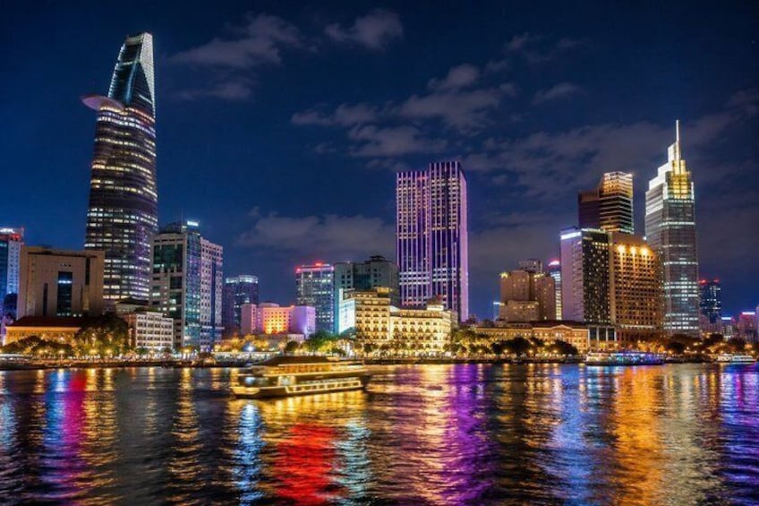 Dinner Cruise on Saigon River with Live Entertainment 2