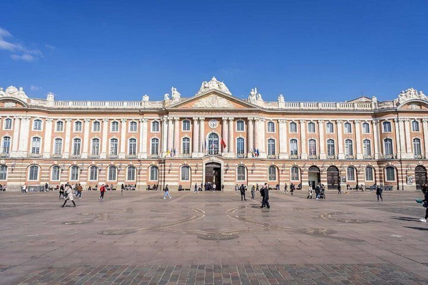 Toulouse: Private Walking Tour of Power, Religion & Trade 2