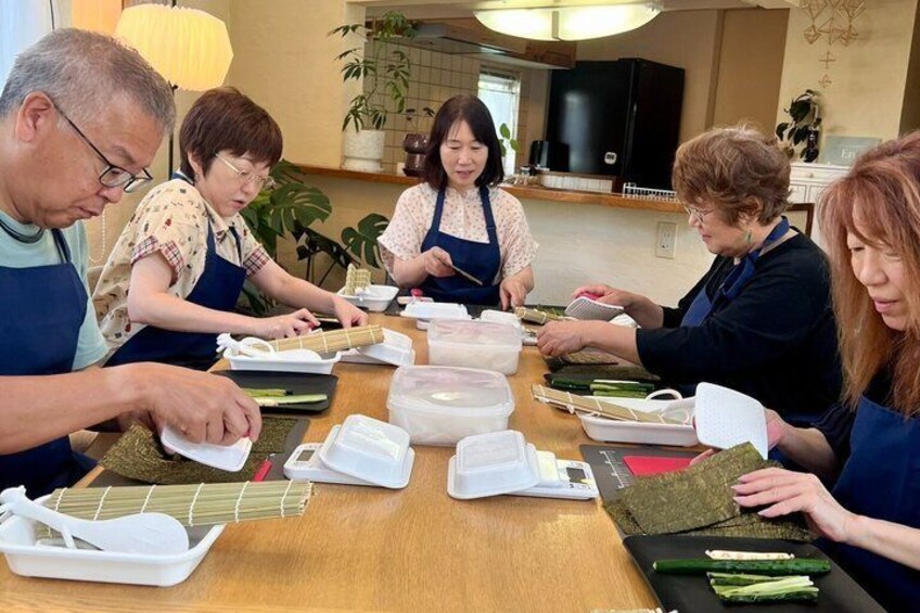 Private Sushi Making Class & Matcha Experience near Sapporo 4