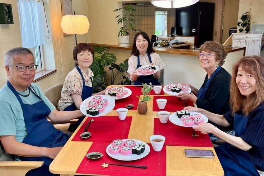 Private Sushi Making Class & Matcha Experience near Sapporo 2