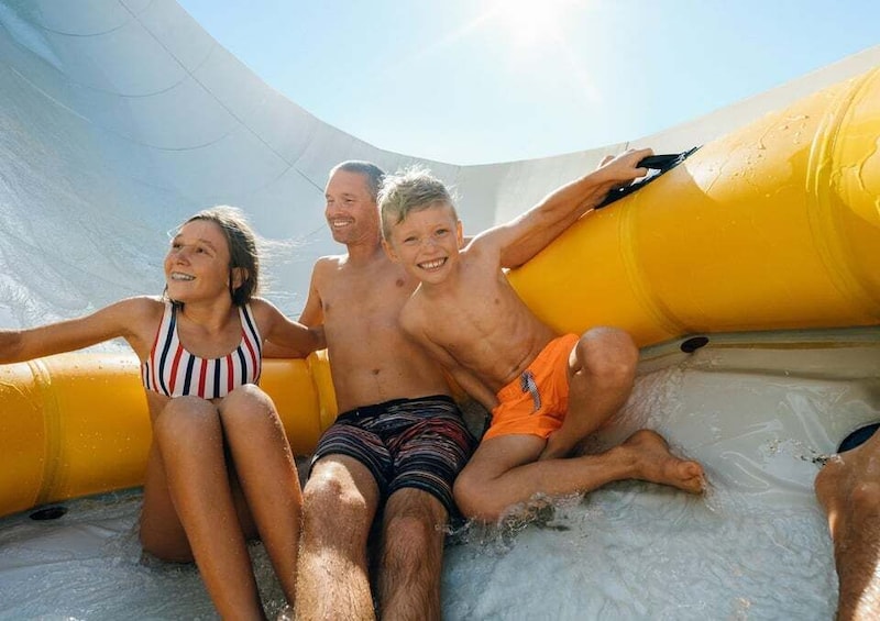 Picture 8 for Activity Gold Coast: Jetboat Ride & 5-Day Theme Park Pass 3