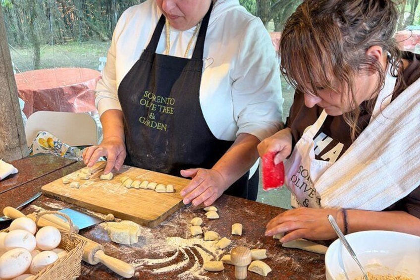 Sorrento: Cooking Class Under the Lemon Trees with view 5